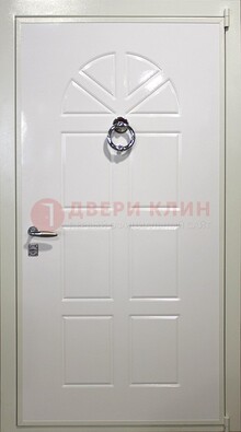 Белая входная дверь с МДФ ДМ-30 в квартиру в Новосибирске