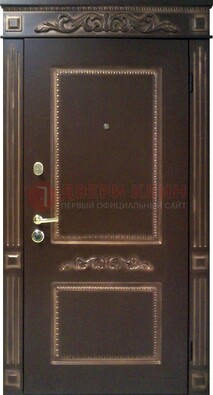 Входная дверь с массивом дуба в темном цвете ДМД-65 в Новосибирске