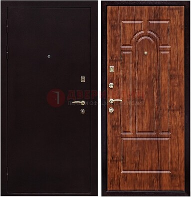 Темная железная дверь с порошковым покрытием ДП-194 в Санкт-Петербурге