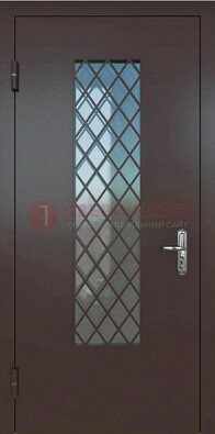 Темная металлическая дверь с решеткой и стеклом ДС-7 в Новосибирске