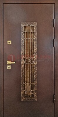Металлическая дверь с порошковым напылением со стеклом и ковкой ДСК-110 в Красноармейске