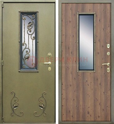 Офисная железная дверь со стеклом и ковкой ДСК-44 в Новосибирске