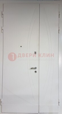 Белая тамбурная дверь ДТМ-31 в Новосибирске