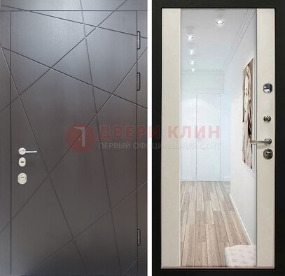 Железная коричневая дверь со светлой МДФ внутри и зеркалом ДЗ-125 в Новосибирске