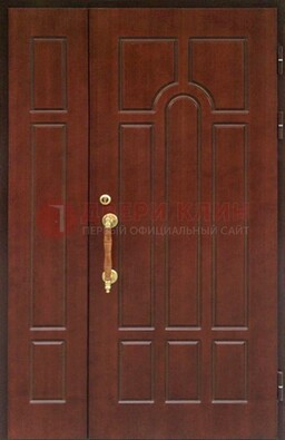 Стальная полуторная дверь для частного дома ПЛ-13 в Новосибирске