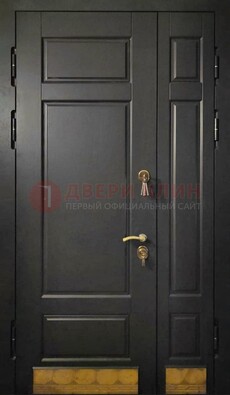 Черная полуторная железная дверь для частного дома ПЛ-2 в Новосибирске